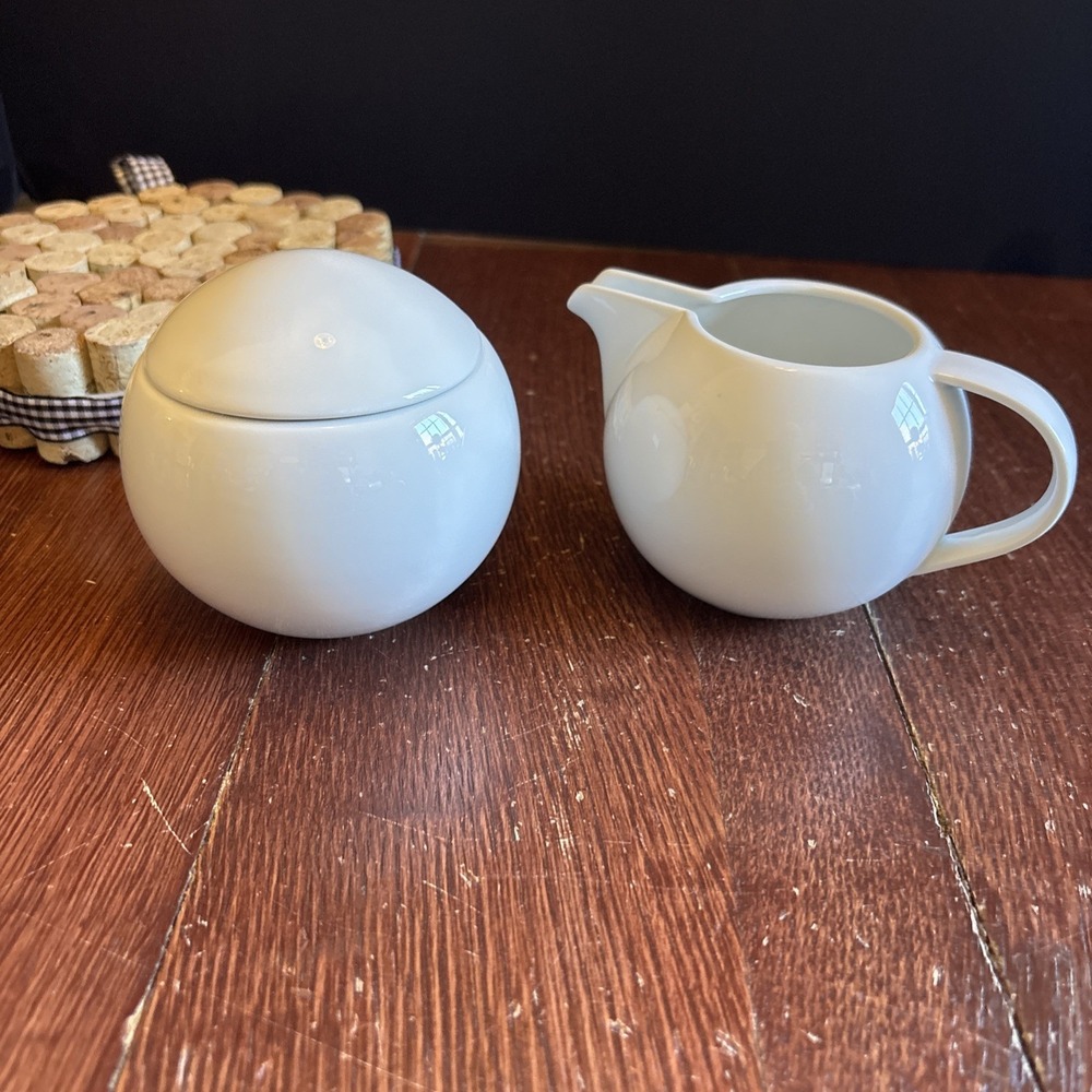 Mikasa Fine China‎ COPENHAGEN White Sugar Bowl & Lid Creamer Set MINT RARE